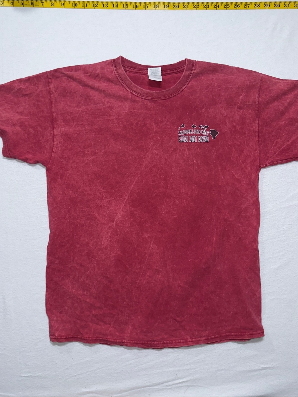 Vintage Maui Red Short Sleeve Crewneck T-Shirt